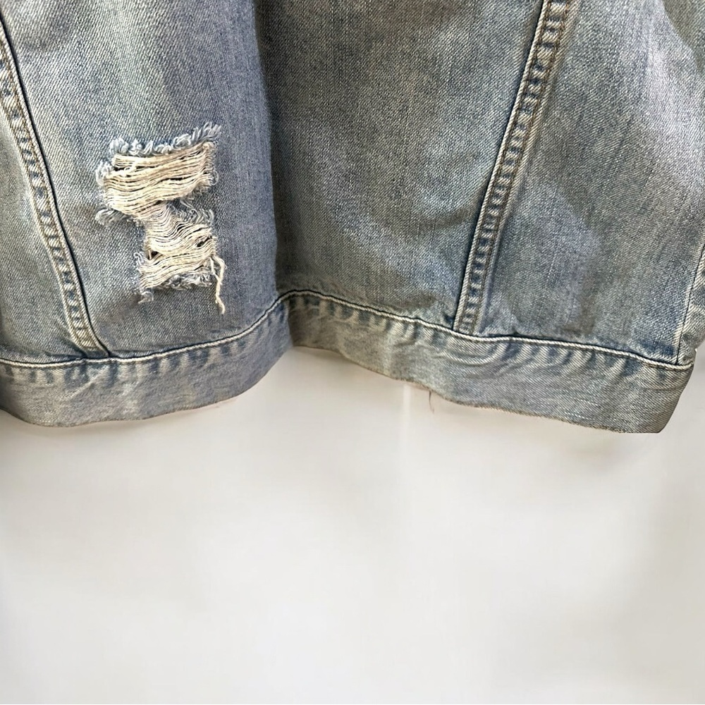 057 Reserved Denim Jacket | EUC Light blue wash | Streetwear & Trendy (Size 36) - Picture 6 of 13
